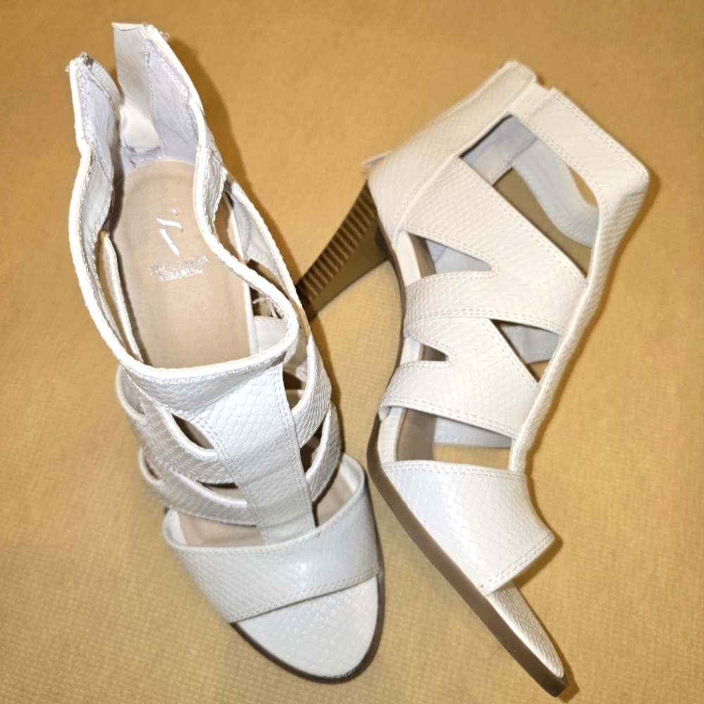Simply Vera Vera Wang Heels